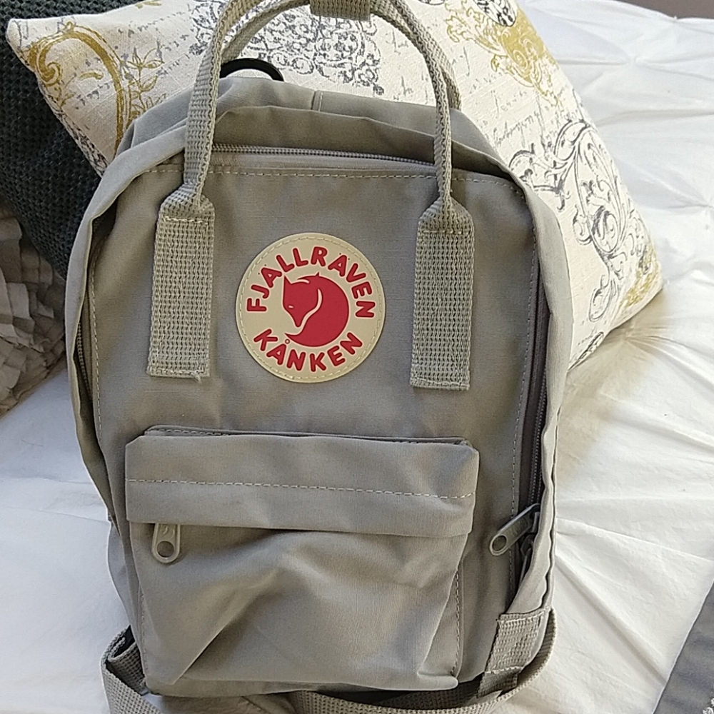 Fjallraven Kanken light gray mini backpack